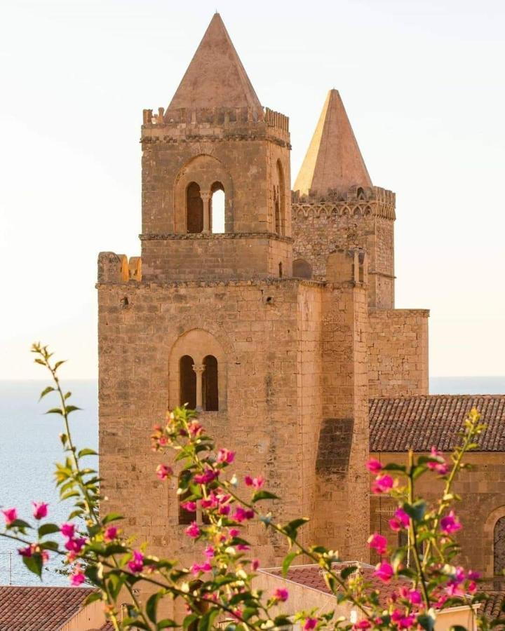 Familyholidays La Finestra Di Fronte Cefalù Exterior foto