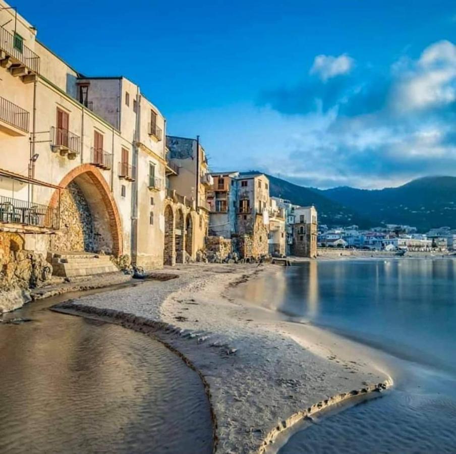 Familyholidays La Finestra Di Fronte Cefalù Exterior foto